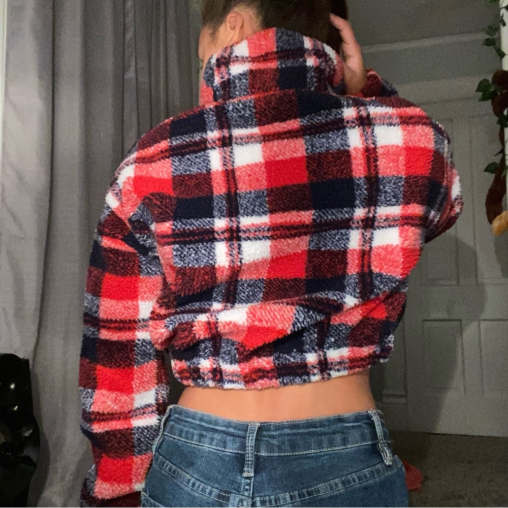 Zaful Plaid Quarter Zip Crop Top